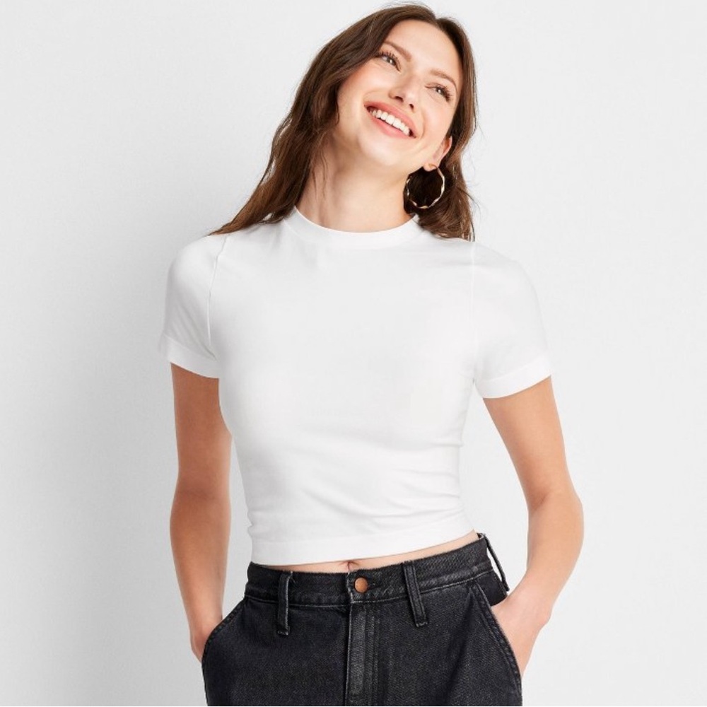 A NEW DAY Tan and White Slim Fit Short Sleeve Seamless Baby T-Shirts XS